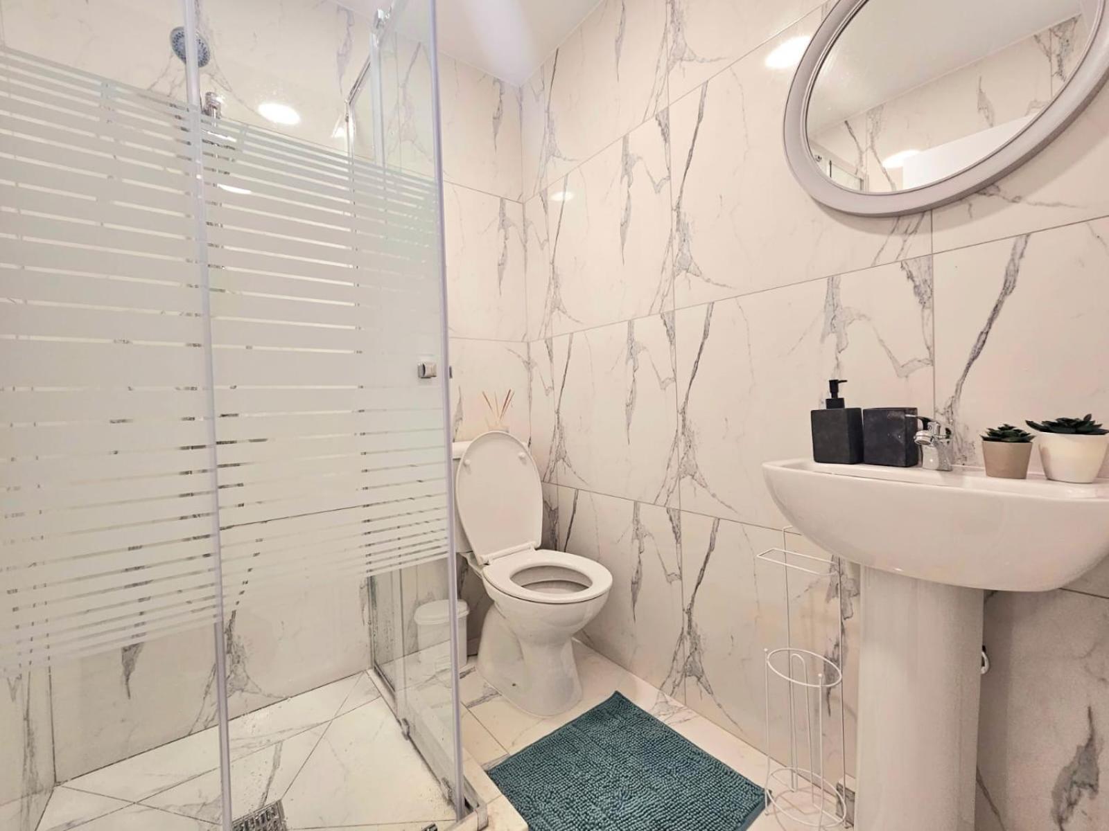 1Bd Beach Apartment Paphos Eksteriør billede